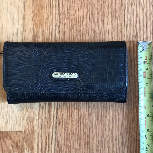 LONDON FOG Wallet - Picture 2 of 7